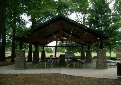 Photo of the shelter house at Franklin Park